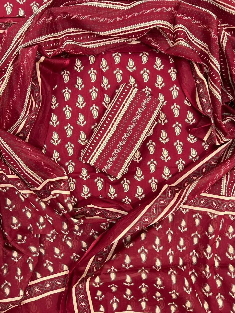 Cotton Suit · लाक्षा